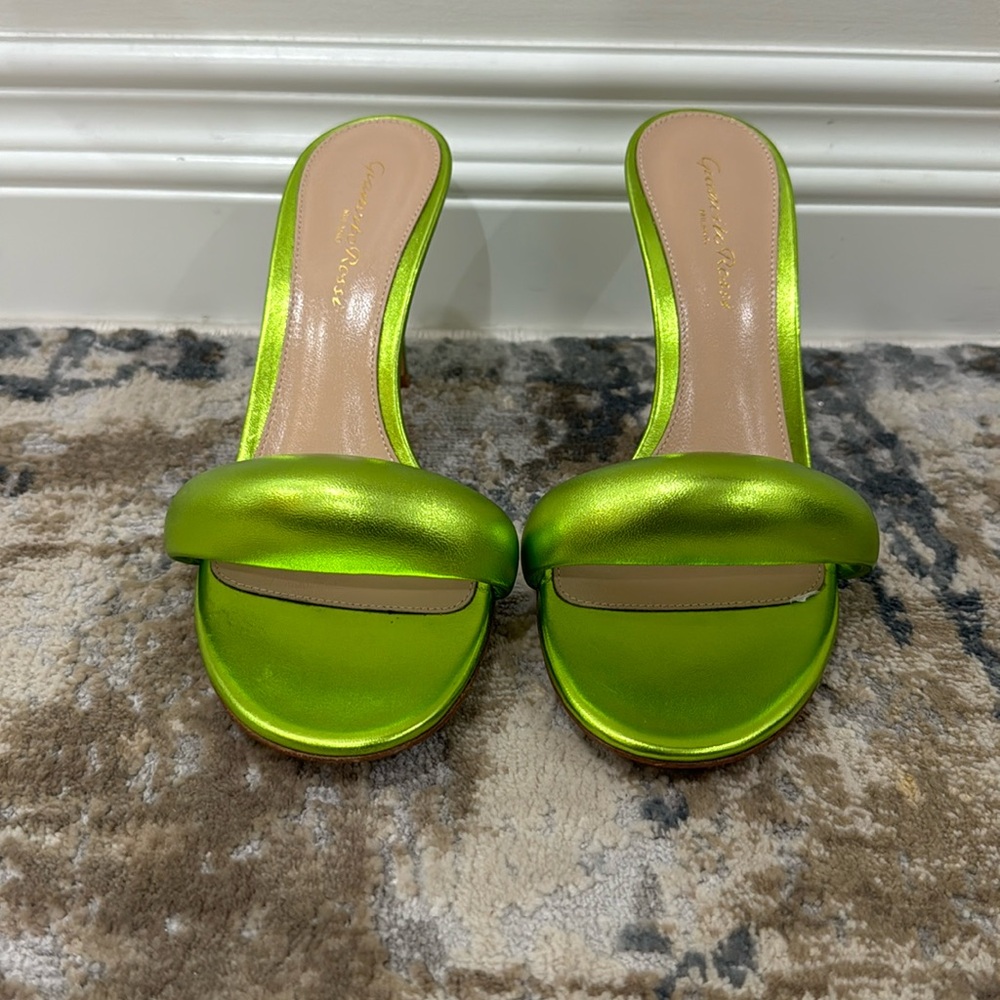 Gianvito Rossi, BIJOUX 85 metallic green leather mules in size 36.5